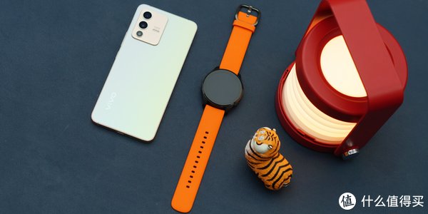 礼盒|胖虎迎春：vivo WATCH 2新春礼盒抢鲜开箱