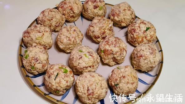 狮子头|豆腐丸子好吃而不腻，掌握做法不用到外面买，营养还健康