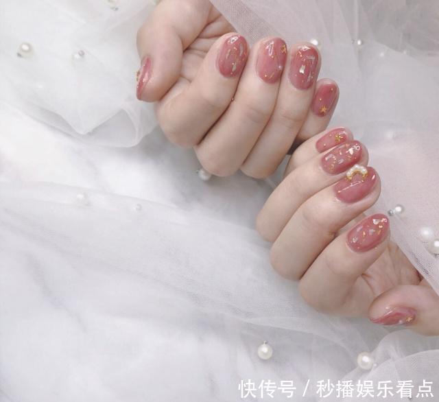 浪漫|浪漫的樱花季到了,赶快来跟女神们,get浪漫的仙女美甲吧