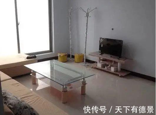 毛坯房|抠门老婆花3万装修新房，朋友来了都说像毛坯，这可咋整