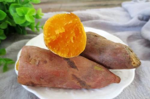 红薯|肛门有个“小肉球”，是痔疮吗？3个方法缓解多年老痔疮