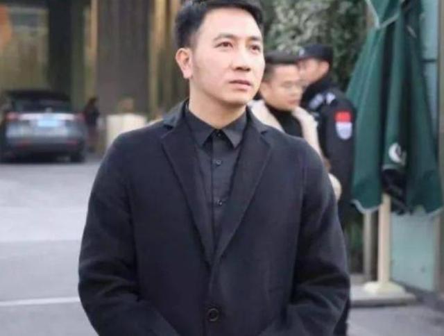 小贞|林生斌曾说最爱女儿,女儿长大后当童模,打算给妈妈买礼物太懂事