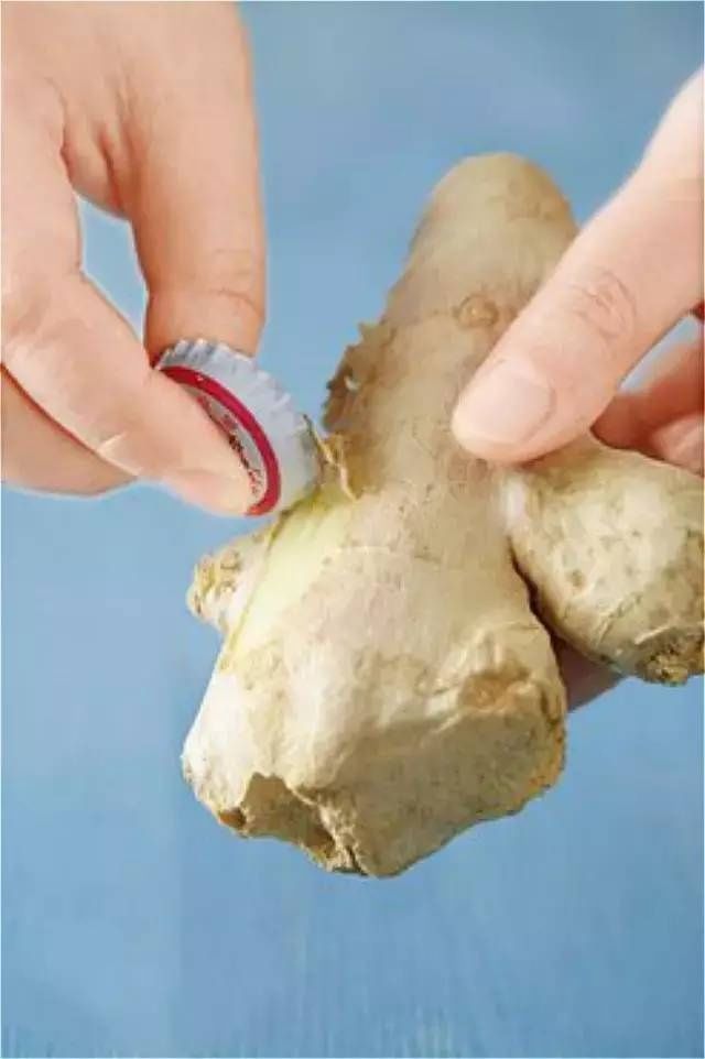 把肥皂放在矿泉水瓶盖上,第二天奇迹发生了