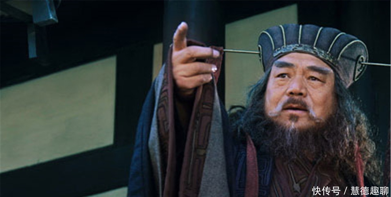 天下|他才是三国中最厉害的人，搜罗天下美人，结果被点了天灯！