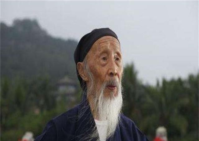 万不可从俭|曾国藩四处借钱，也要办好这件事，可见他真是大孝子