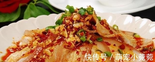 十五道饭店精品凉菜，川味十足，味型丰富，深受广大观众喜爱