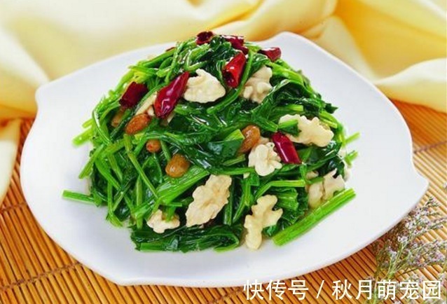 食物|勤俭是美德,医生:4种食物不能“二次加热”,满满的细菌