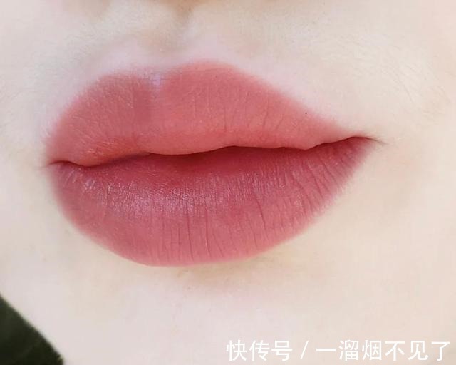 豆沙色 夏季“甜颜系”女生最爱的几支口红兰蔻288太温柔,L02绝美豆沙!