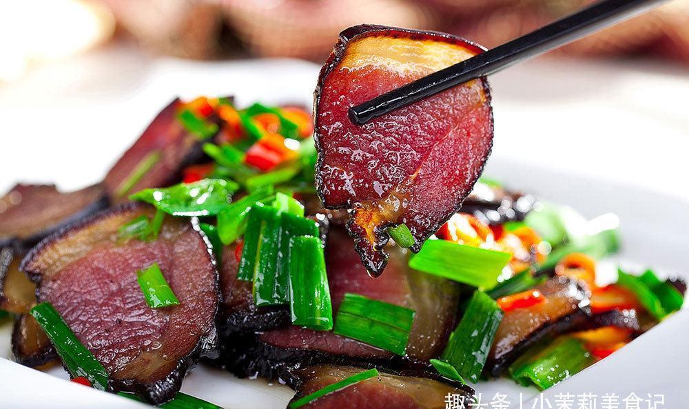 腌腊肉,只放盐不好吃,牢记“2放2不要”,好看又好吃,久放不坏