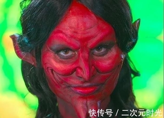 相亲节目|网飞新出狂野相亲节目，嘉宾全部打扮成性感野兽，不看脸只谈爱