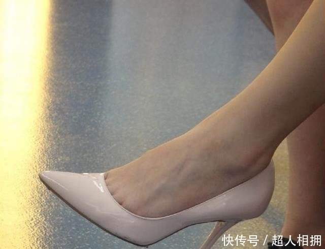 淡然|穿高跟鞋的女人,绽放优雅华美之气,让你演绎淡然之美