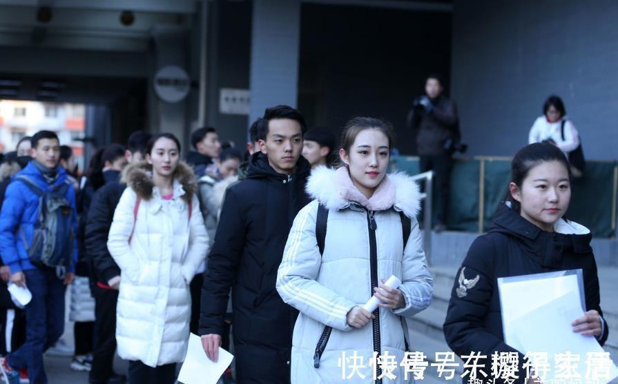 男孩子|女孩在这个年龄还未到160cm,几乎难长高,会和很多专业擦肩而过