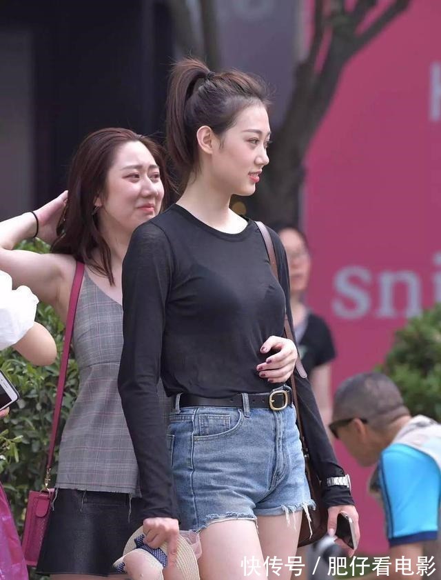 打底裤 有一种姑娘喜欢打底裤，用心搭配才不会平庸，简约时尚
