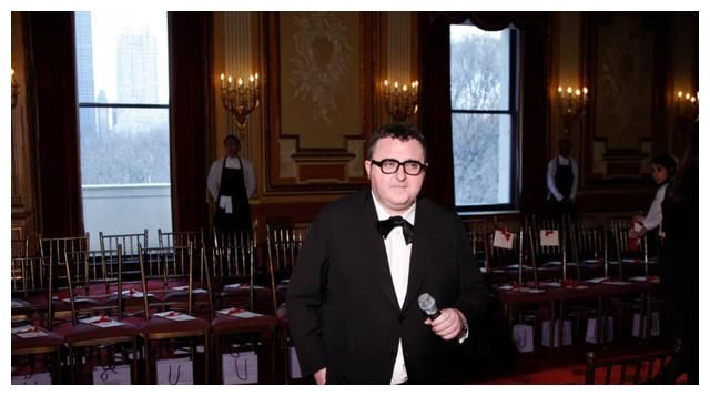 设计大师Alber Elbaz因新冠逝世，年仅59岁