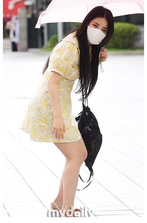 br「MD PHOTO」 韓國女團Brave Girls成員金玟瑩南侑廷出演SBS電臺節目