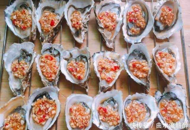 失败|蒜蓉烤生蚝怎么做?看看我家0失败做法,一共就两步