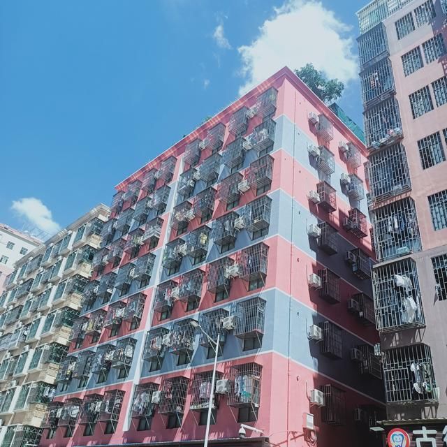 租客|深圳租客质疑房东涨租不合法，房东：我不强买强卖，你可以退房
