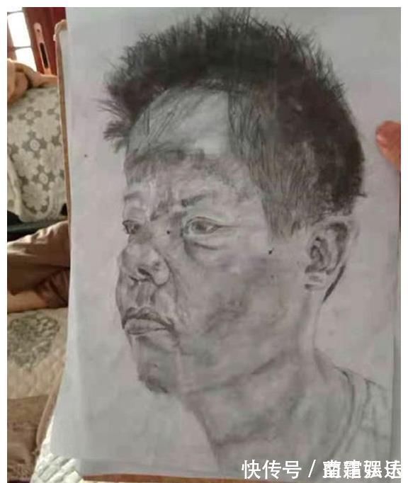 兴趣爱好@儿子画的“爸爸”拿了一等奖,妈妈看了直说好,爸爸却高兴不起来