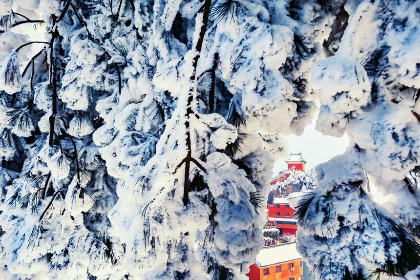 风雪|风雪武当山，仙境藏玄机！大雪封山时，道人、隐士都在干什么！