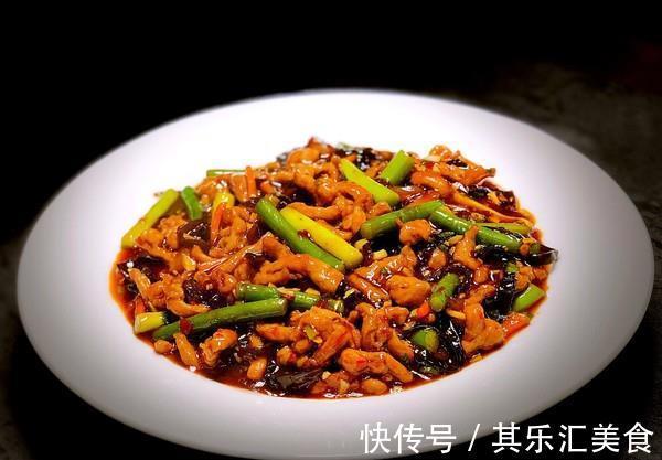 家常|教你鱼香肉丝的家常做法,做法简单酸甜美味,好吃到停不下来