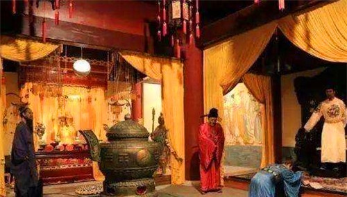 长寿|乾隆为何能成最长寿的皇帝?只因戒掉了帝王通病,寿命持续增加