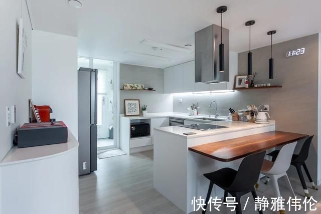 衣帽间|120㎡两人住,3室2厅2卫,阳台打通舍弃餐厅,宽敞明亮多了