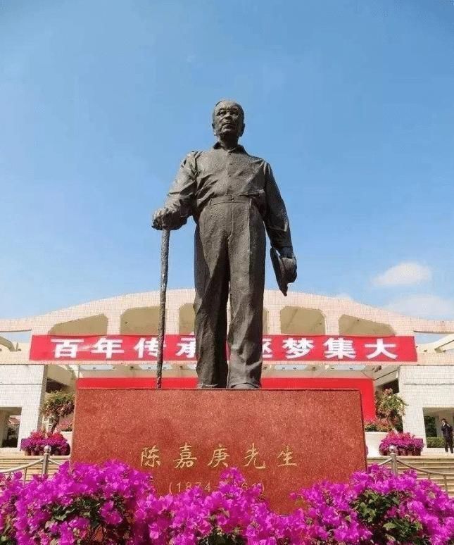 华侨中学#新加坡发行的20元新钞,反面印有8位先驱人物,为何有一位中国人