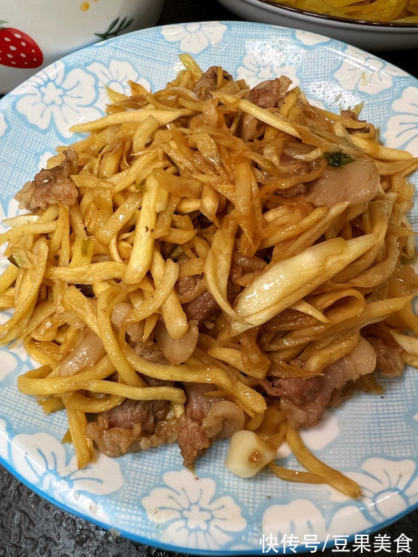 大厨不会告诉你的茭白炒肉片小窍门
