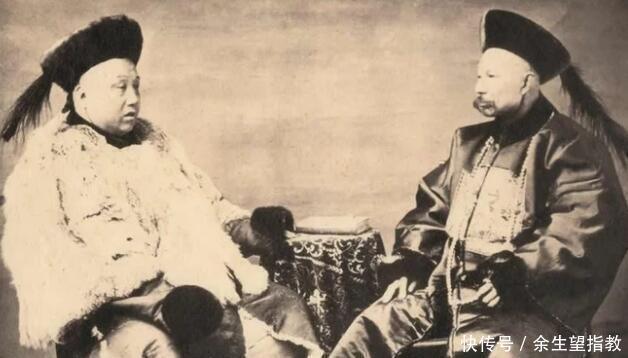 小乞丐|晚清罕见照娱乐场所的女子很漂亮，官员们虎背熊腰！