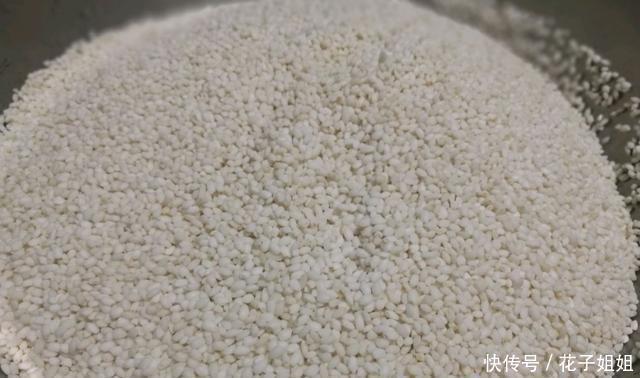 加曲|自制米酒,糯米蒸后,不要直接加曲,再走一步,酒会更浓更甜