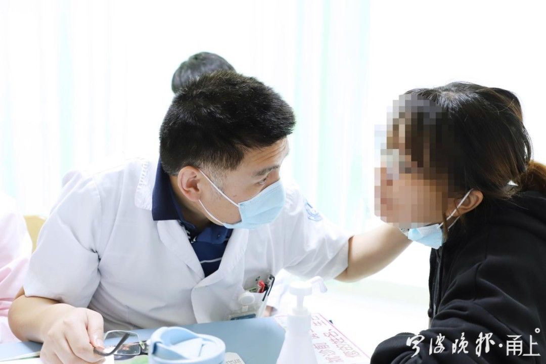 瘙痒|宁波38岁女子街头采了这个，第二天全身红斑水肿！有医院一个月已接诊5例