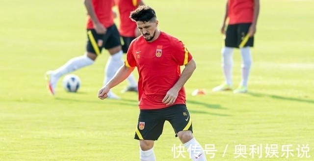 袋鼠|官宣!国足第1个主场确定,CCTV5直播首战袋鼠,李铁如何排兵布阵
