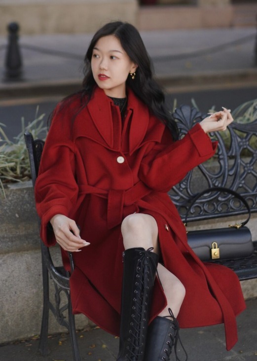 搭配 冬天大衣要怎么穿才高级?从款式和搭配入手,让你轻松美出新高度