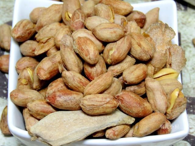 秋天,吃板栗核桃不如吃它,味香便宜,现在存一袋可以吃整年