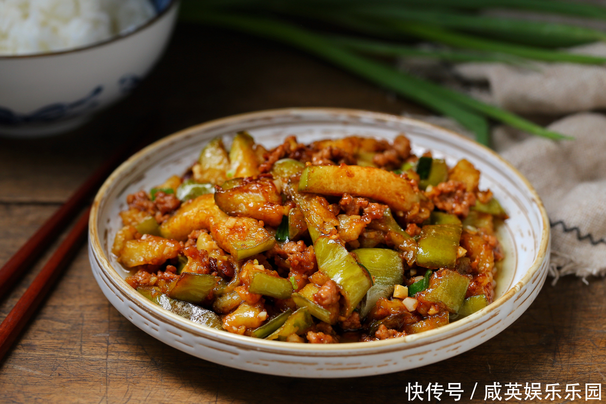 开胃|每次去饭店孩子必点此菜,酱香浓郁、简单开胃,和米饭是绝配!