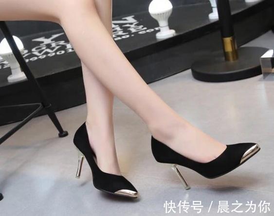 时尚 一双完美的细跟鞋,展现出高端的时尚气息!