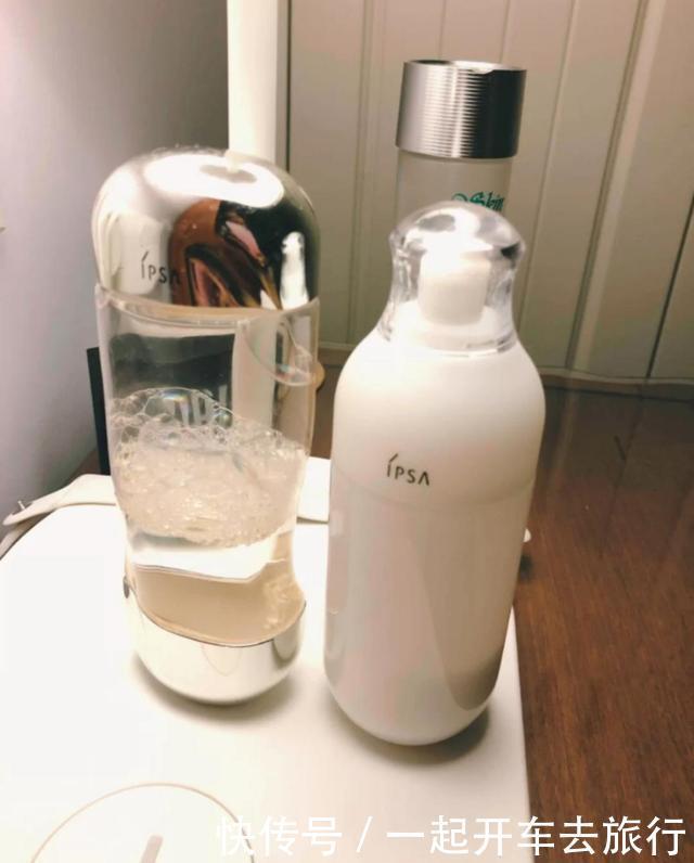 护肤|为何“先乳后水”日系护肤都很火哪些水乳CP值得买看完才清楚