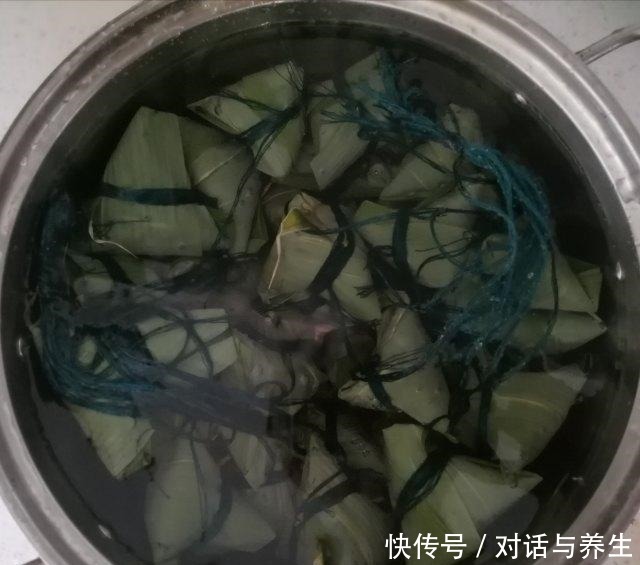 五香肉粽,鲜香软糯,浓郁醇厚