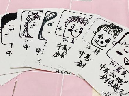 手绘|暖心！苏州老师为班里每位学生手绘漫画肖像