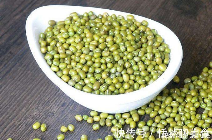 长寿|豆类饱腹感强,多吃易长寿!但注意,2种豆制品少吃,伤害健康