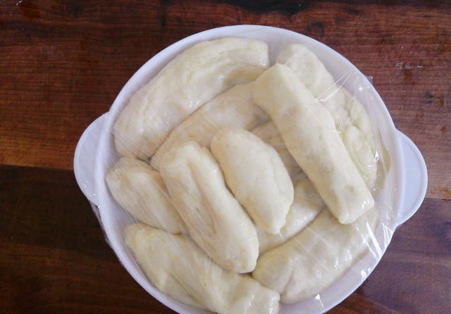  麻花|想吃麻花不用买，自己在家也能做，外酥里软，满满的儿时味道