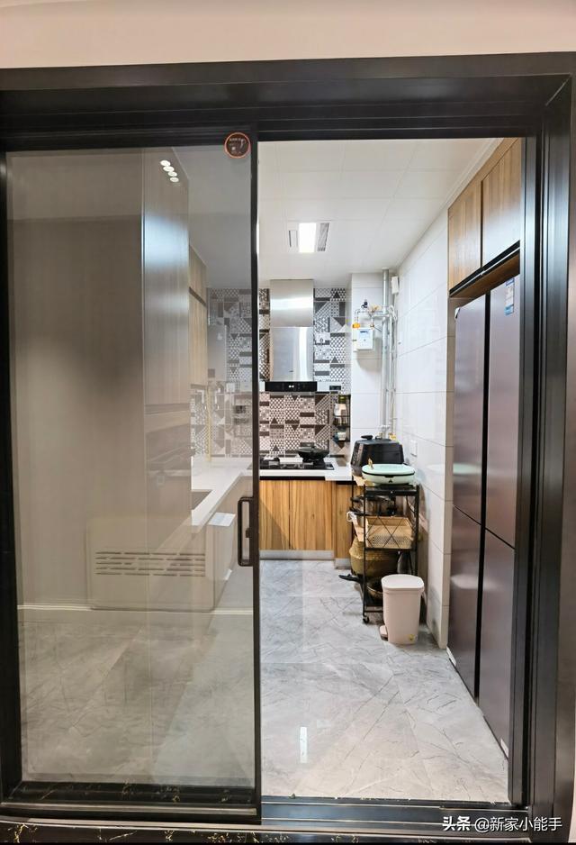 电视|越来越流行不做电视墙,学她家装修,入住三个月生活幸福美满