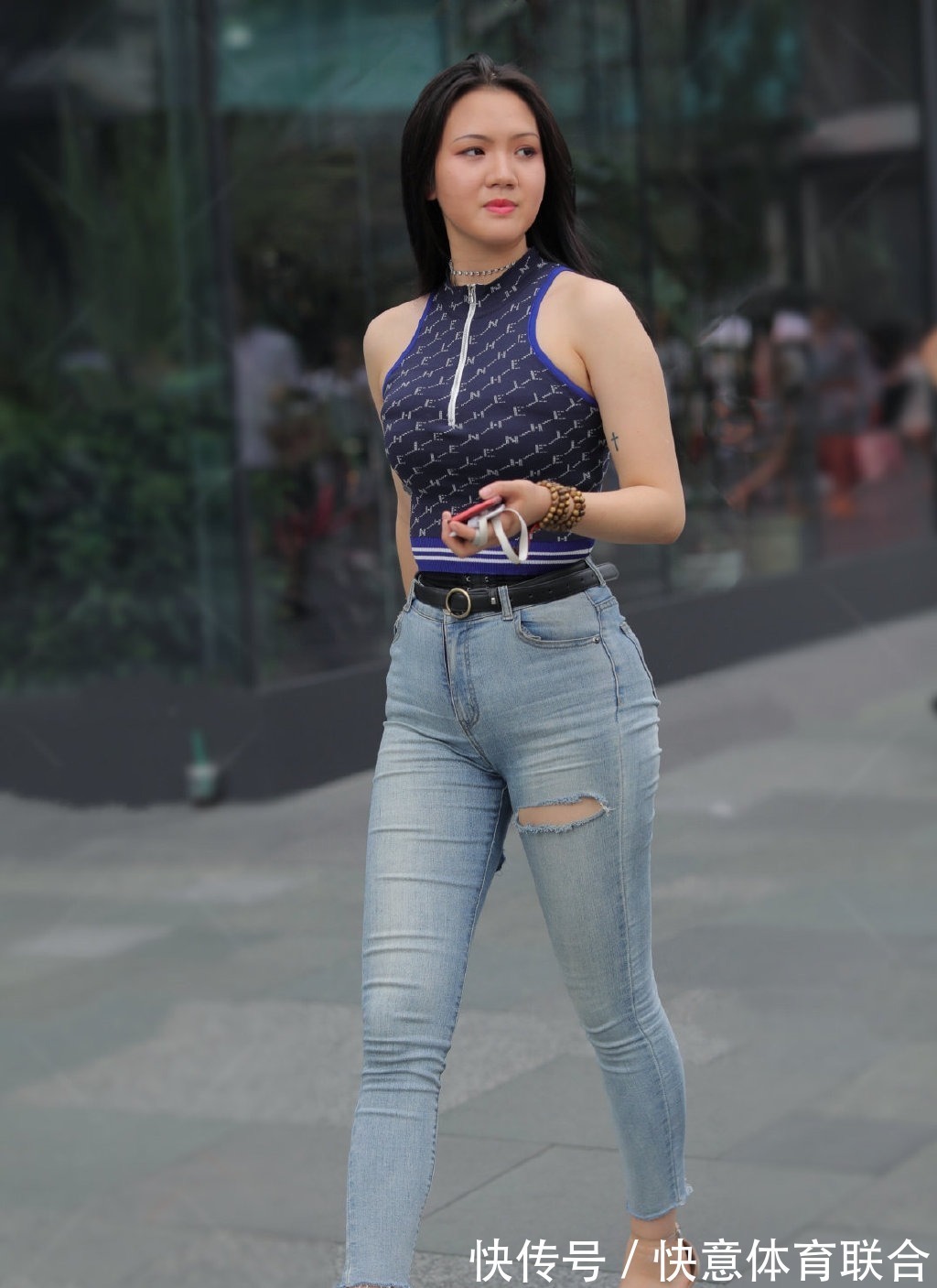 小知识 腿上赘肉太多,紧身牛仔裤都被“撑破”,再不减肥脱都脱不下来!