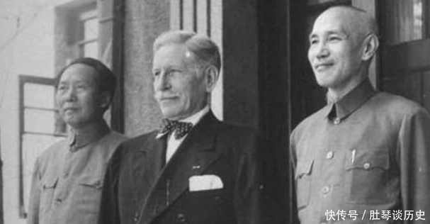 每次|蒋介石身高不足一米七,为何每次合影都比旁人高,原因是这样!