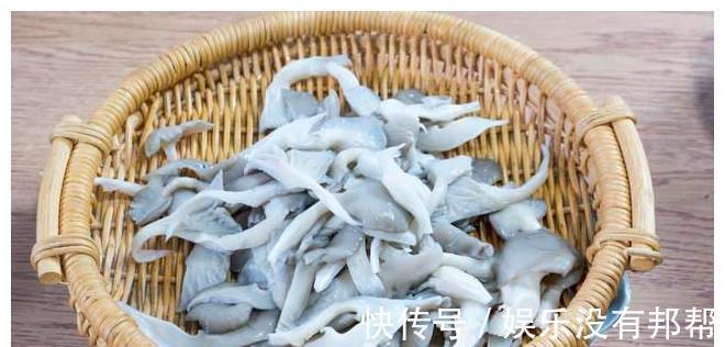 藕丸子|晒晒我家晚餐，4道菜不超过20元，大人小孩都爱，网友：真羡慕