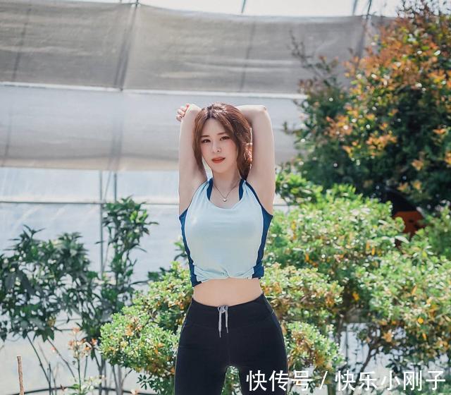 打底裤 打底裤展现时尚穿搭显魅力,穿出女神范