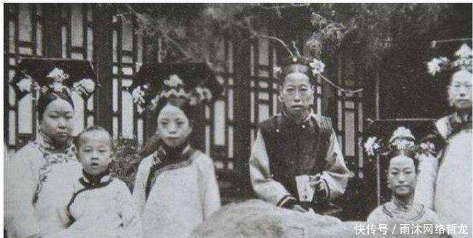 妃子|清末皇后妃子格格们的10张照片，只最后一张和你们想的一样