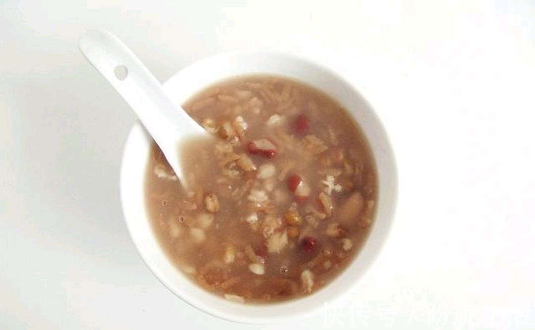 发胖|三种食物是发胖的“加速剂”，喜欢也要忍，吃3物做1事帮助减肥