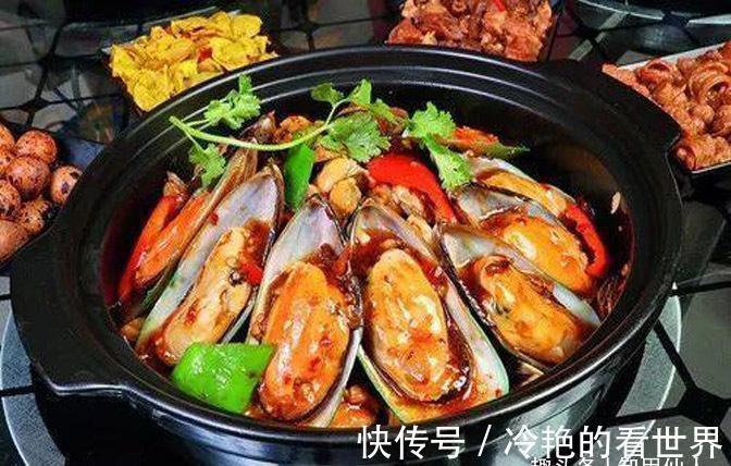 美食推荐:贝赑鸡煲、钵子鲜芦笋、板栗桂圆焖牛尾制作方法