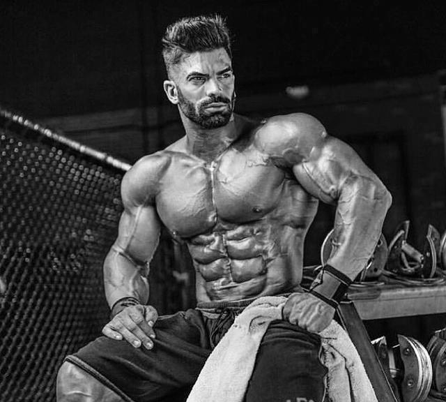 肌纤维|天天健身就能快速增肌避免2个错误,瘦人也能摆脱竹竿身材